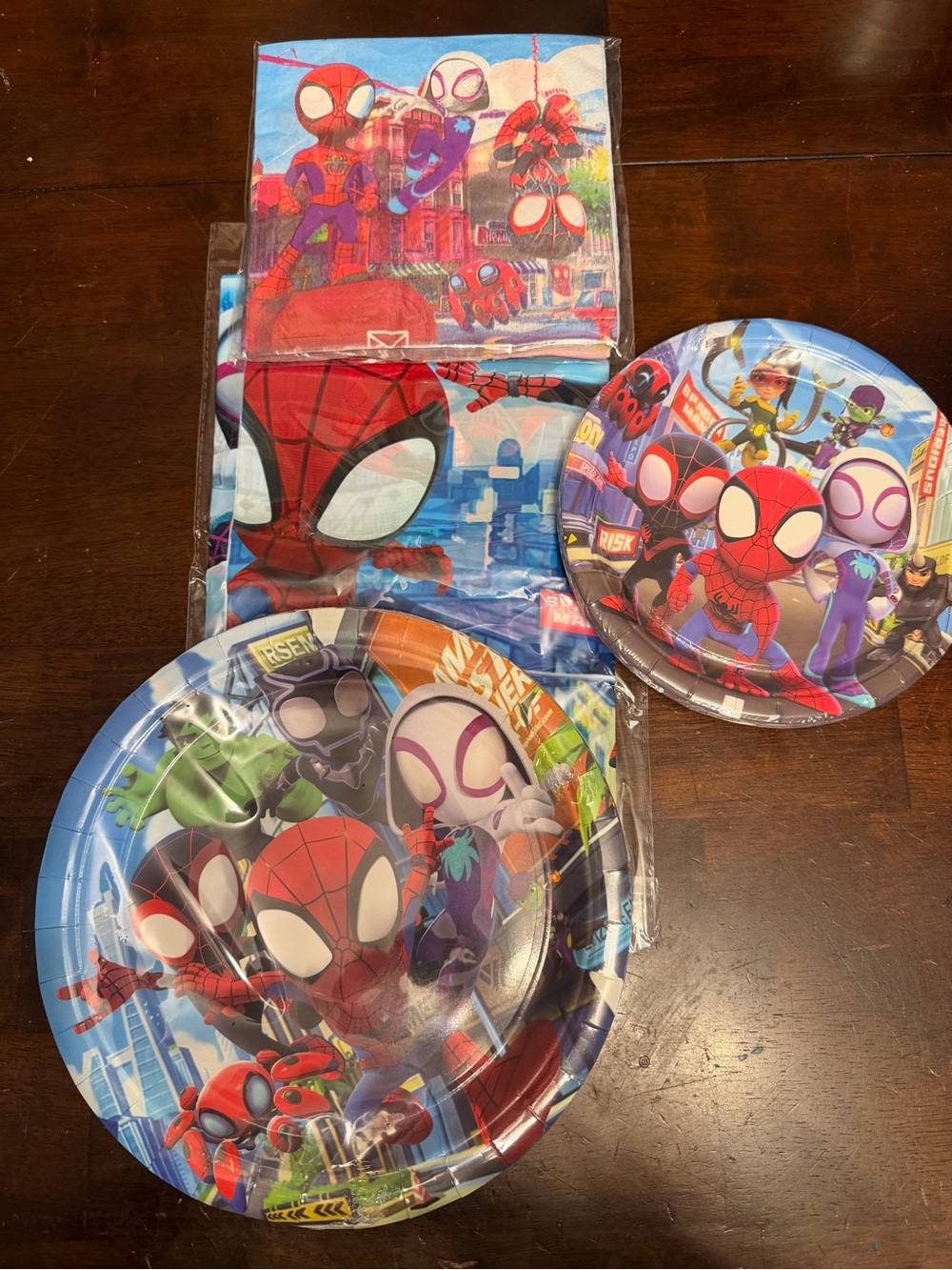 Marvel Spider-Man Multicolor Party Paper Plates & Napkins - Kid's Party Pack